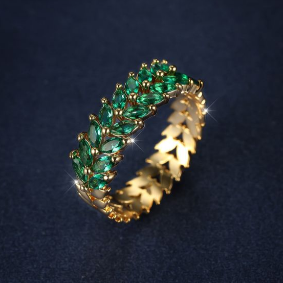 Elegant ring med grønn zirkonia